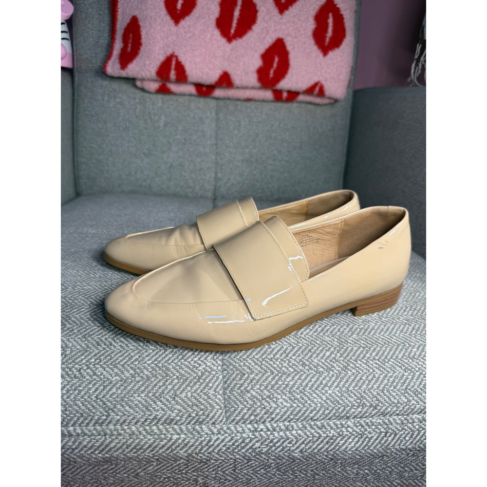 Halogen Beige‎ Patent Leather Loafers Pointed Toe Flats Nude RN 8.5M
